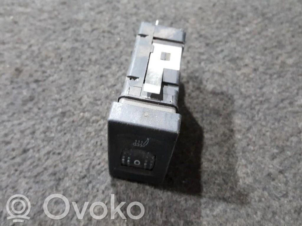 Volkswagen PASSAT B5.5 Interruttore riscaldamento sedile 