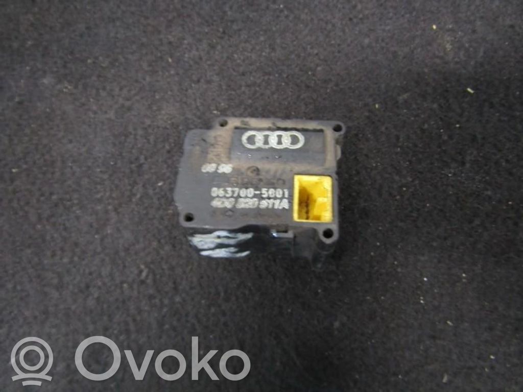 Audi A8 S8 D2 4D Motorino attuatore aria 