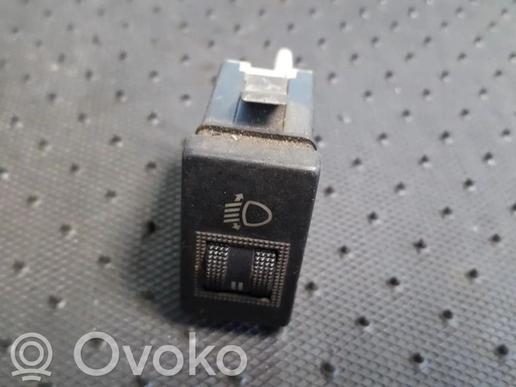 Audi A4 S4 B5 8D Interruttore di regolazione livello altezza dei fari 
