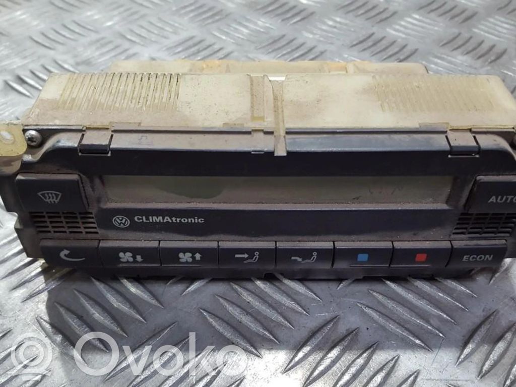 Volkswagen PASSAT B5 Centralina del climatizzatore