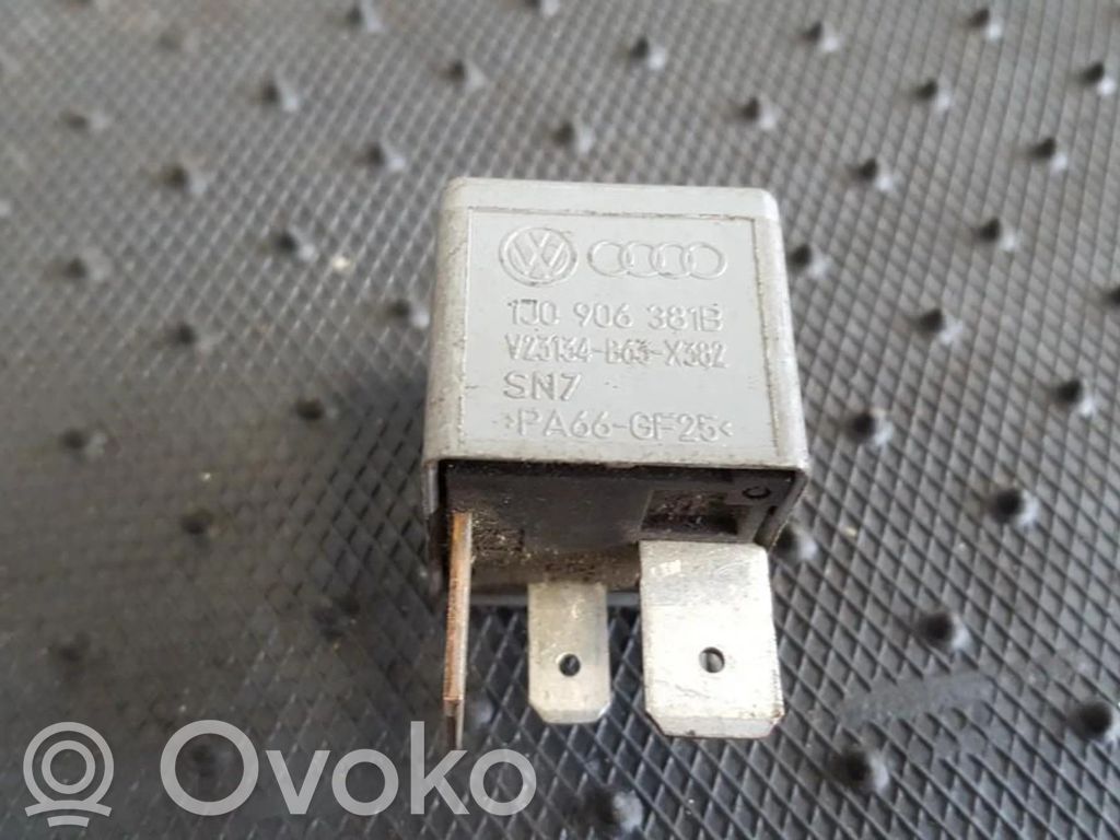 Volkswagen Golf IV Muu rele 