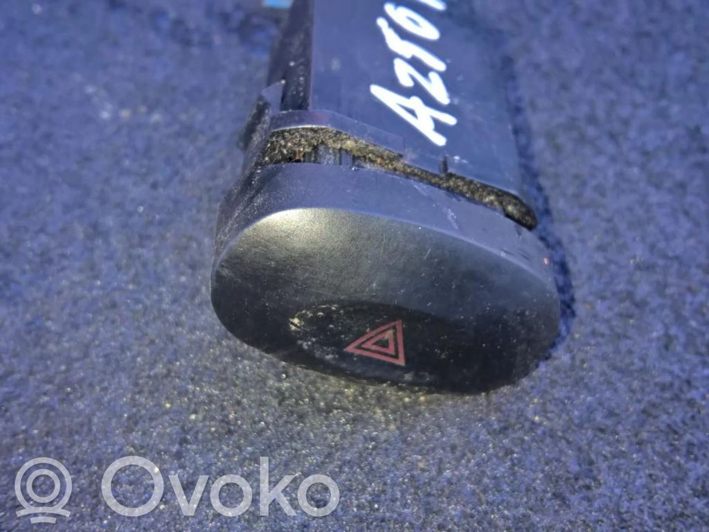 Hätävilkkujen kytkin