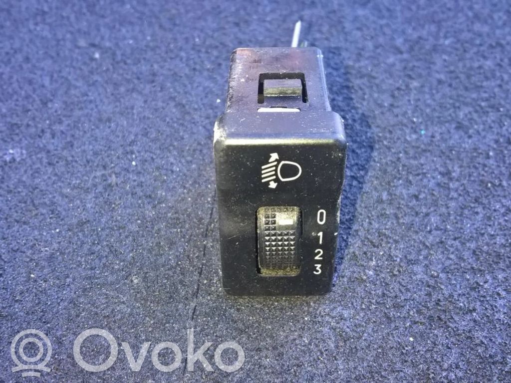 Bouton commande réglage hauteur de phares