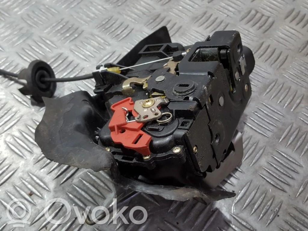Audi A4 S4 B6 8E 8H Încuietoare ușă spate 
