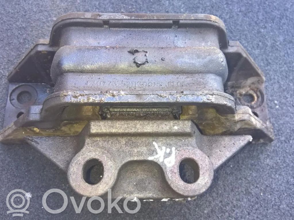 LDV Maxus Engine mount bracket 