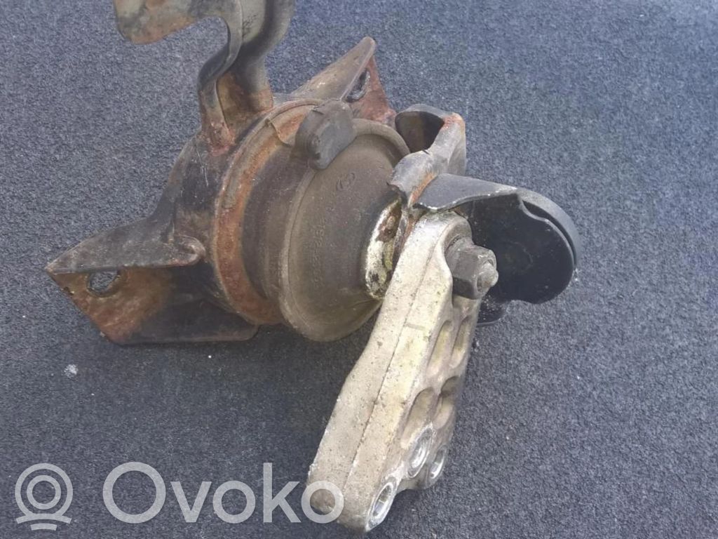 Soporte de montaje del motor