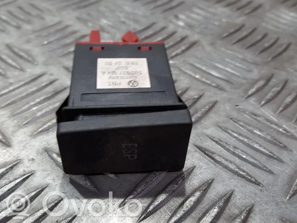 Bouton interrupteur programme de stabilité ESP   3B0927134A,3B0927134A