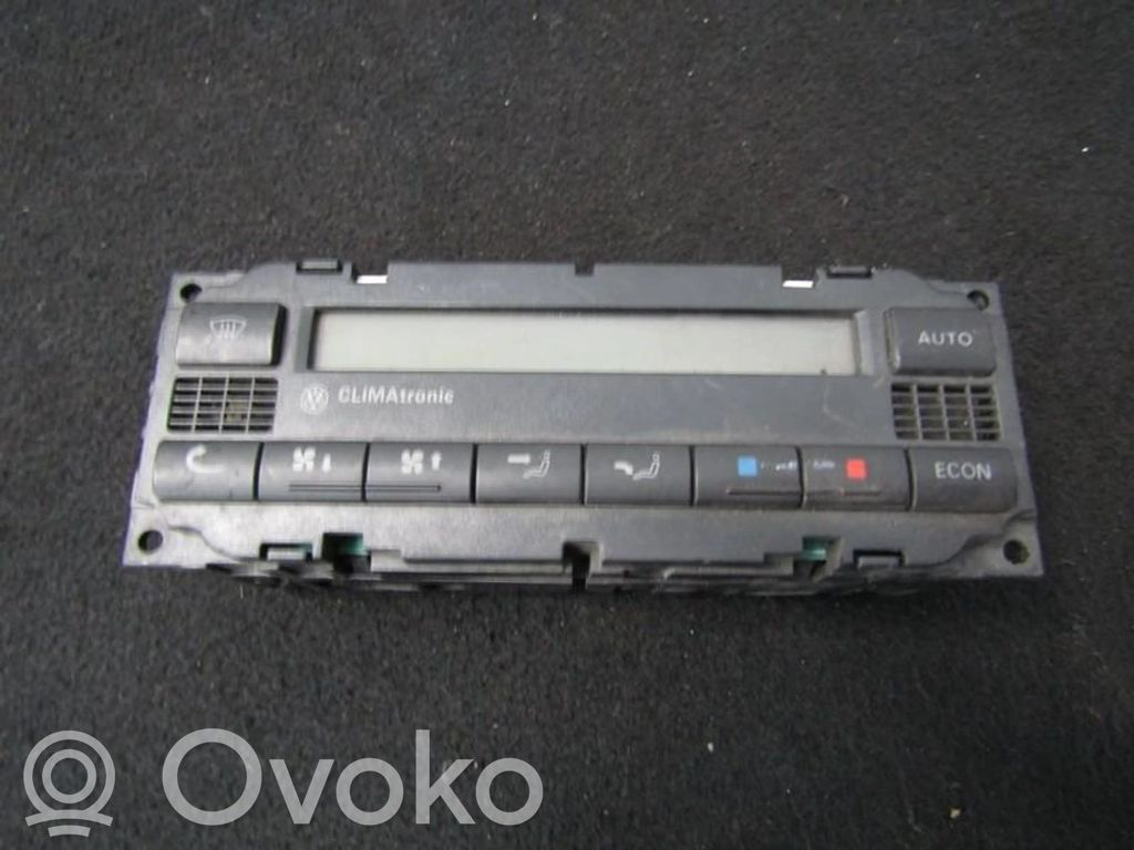 Volkswagen PASSAT B5 Unitate control climatizare 