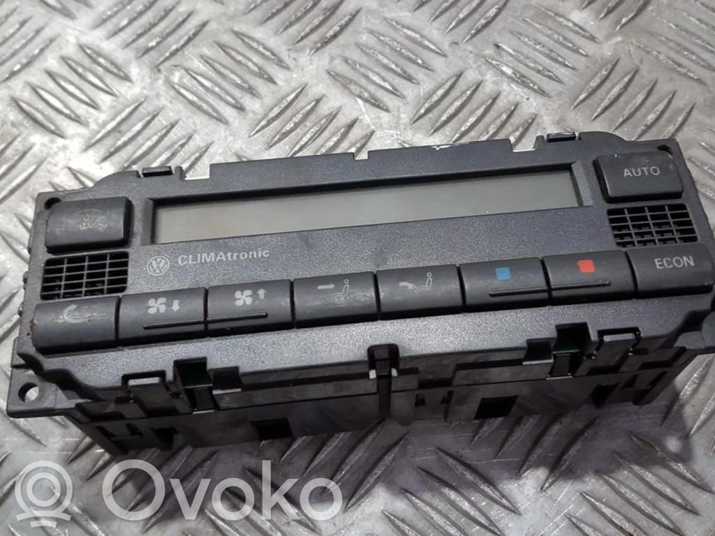 Volkswagen Golf IV Panel klimatyzacji 