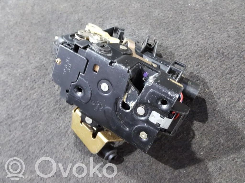 Audi A6 S6 C5 4B Încuietoare ușă spate 