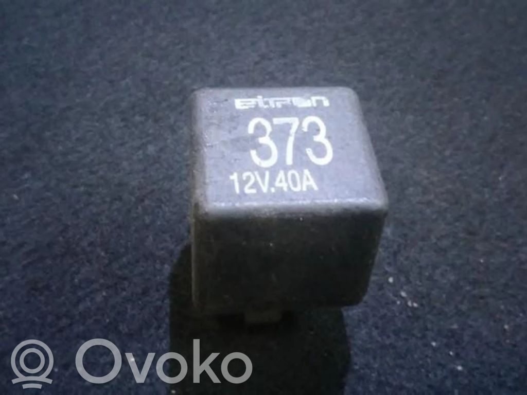 Autres relais   8D0951253A,373,8D0951253A