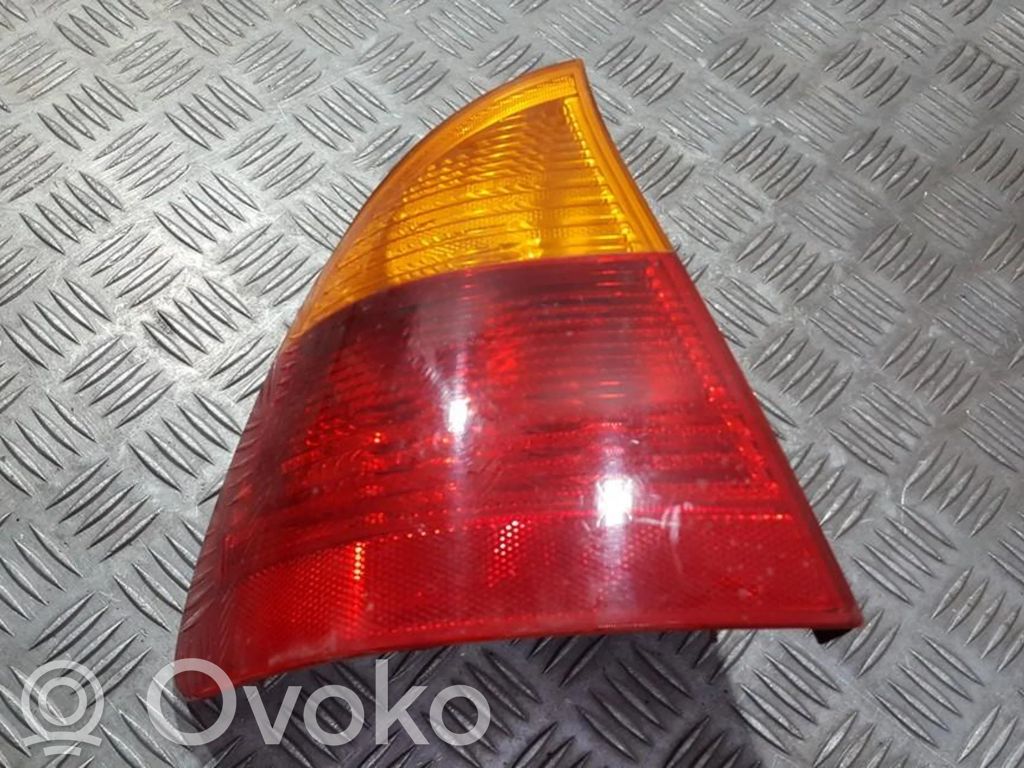 Luz trasera/de freno   8368757,8368757
