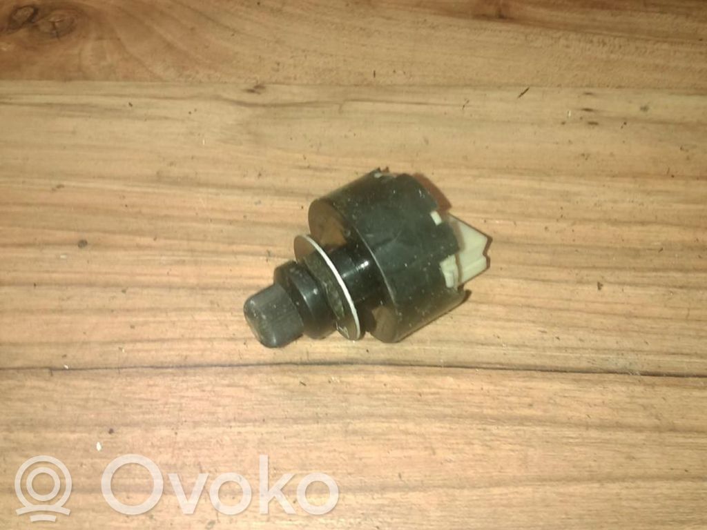 Headlight level height control switch