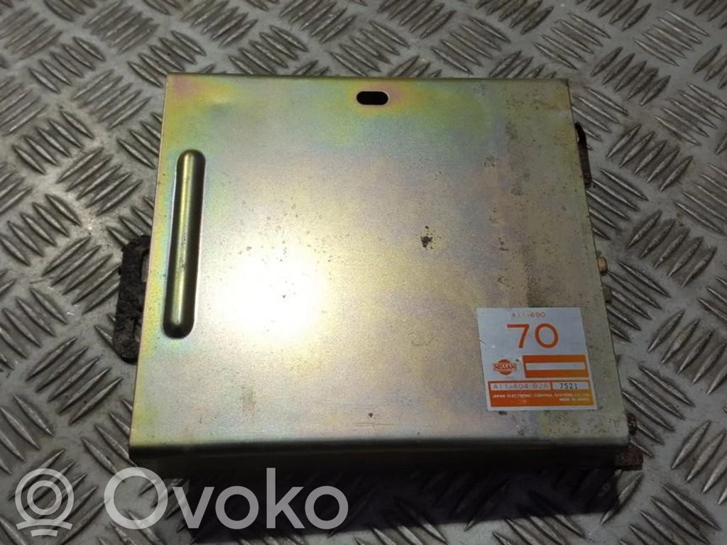 Nissan Sunny Unidad de control/módulo del motor 
