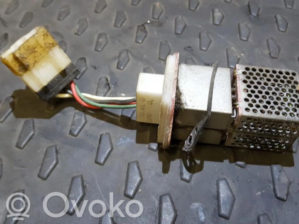 Nissan Sunny Heater blower motor/fan resistor 