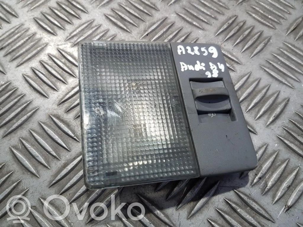 Lampă scaun spate   8D0947105B,8D0947105B