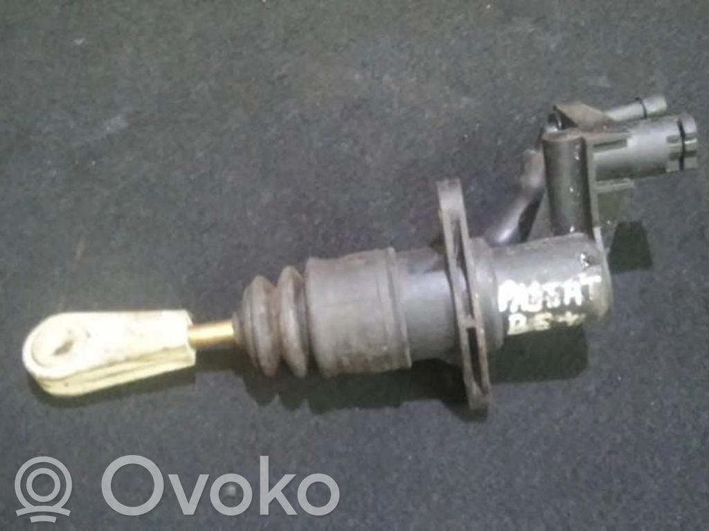 Volkswagen PASSAT B5.5 Pompa della frizione