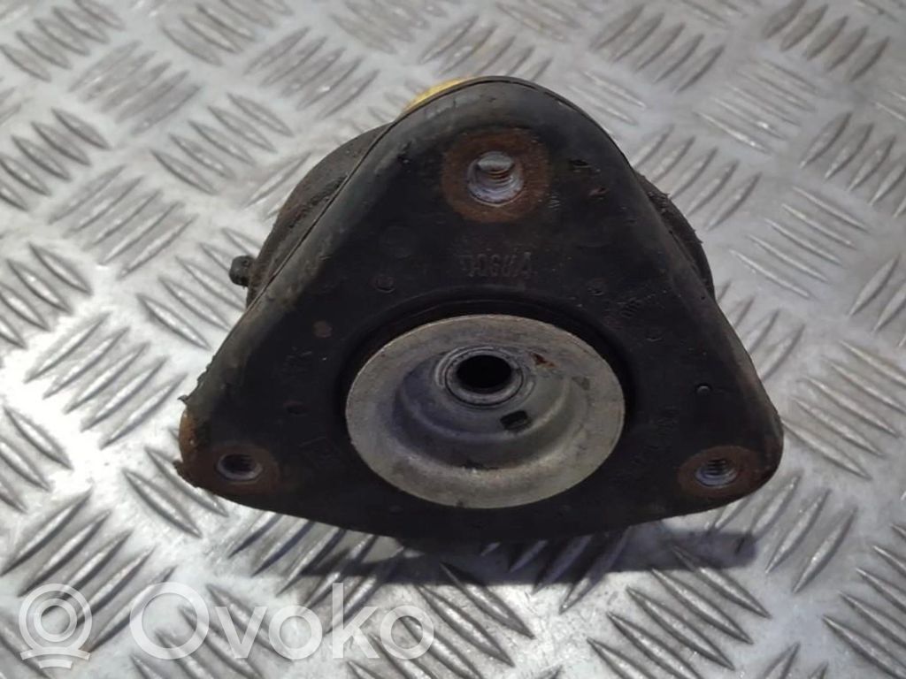 Ford Focus Supporto di montaggio della molla elicoidale 