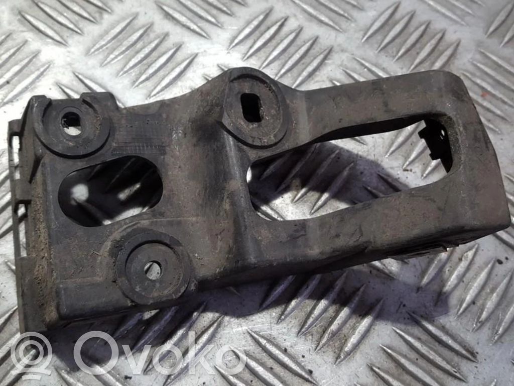 Audi A4 S4 B6 8E 8H Supporto di montaggio del parafango
