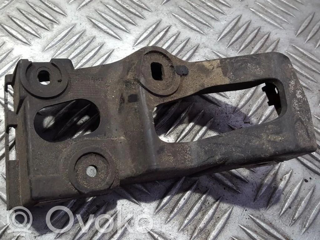 Audi A4 S4 B6 8E 8H Supporto di montaggio del parafango