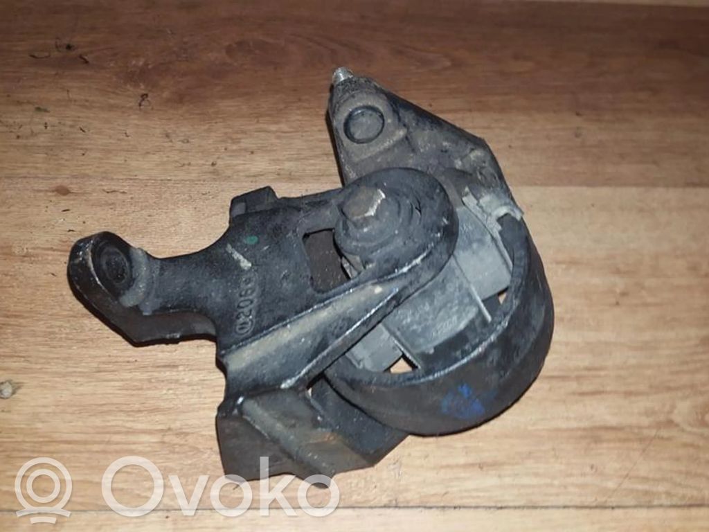 Ford Mondeo MK II Engine mount bracket 