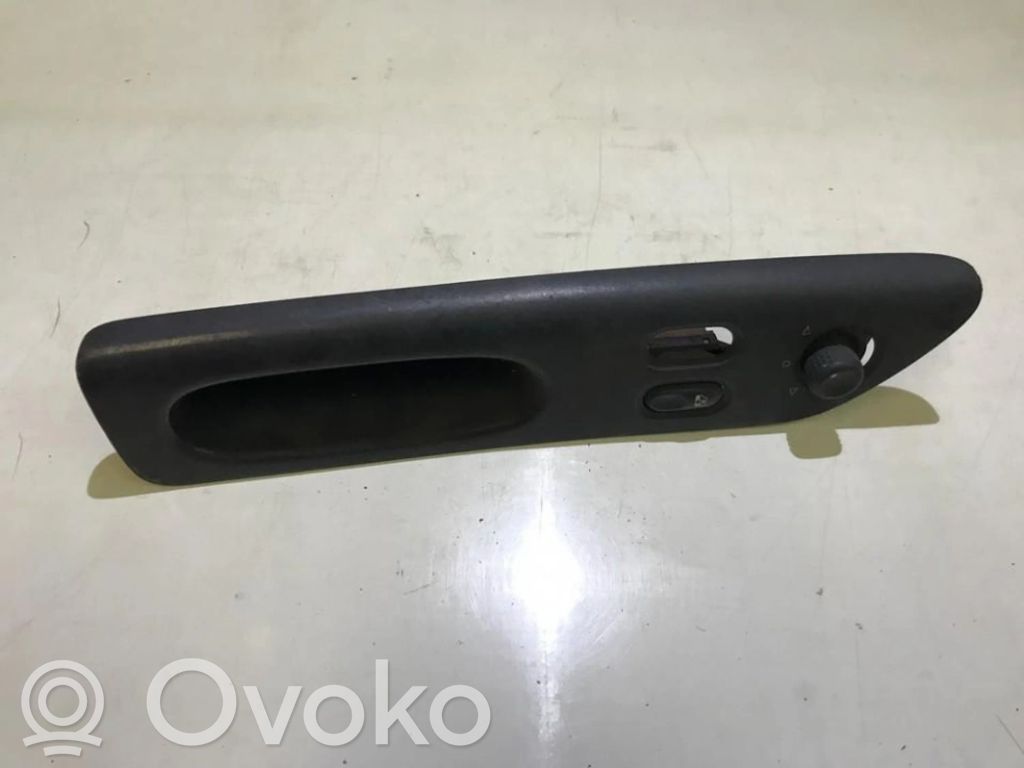 Renault Espace III Electric window control switch 