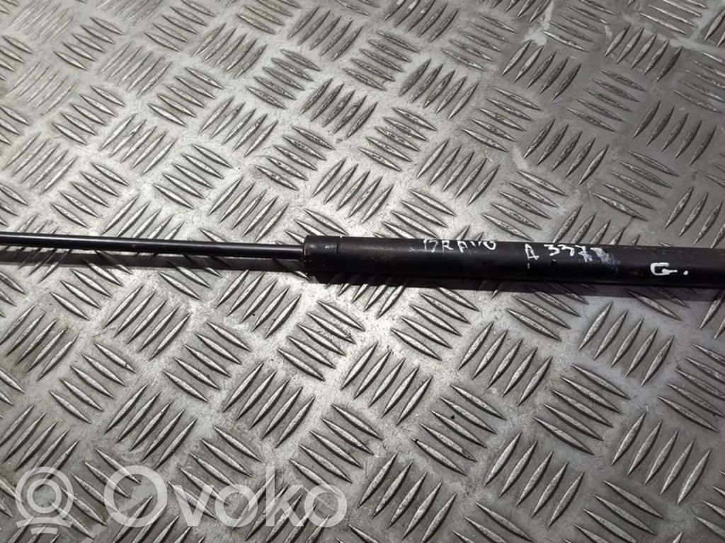 Fiat Bravo - Brava Tailgate/trunk strut/damper 