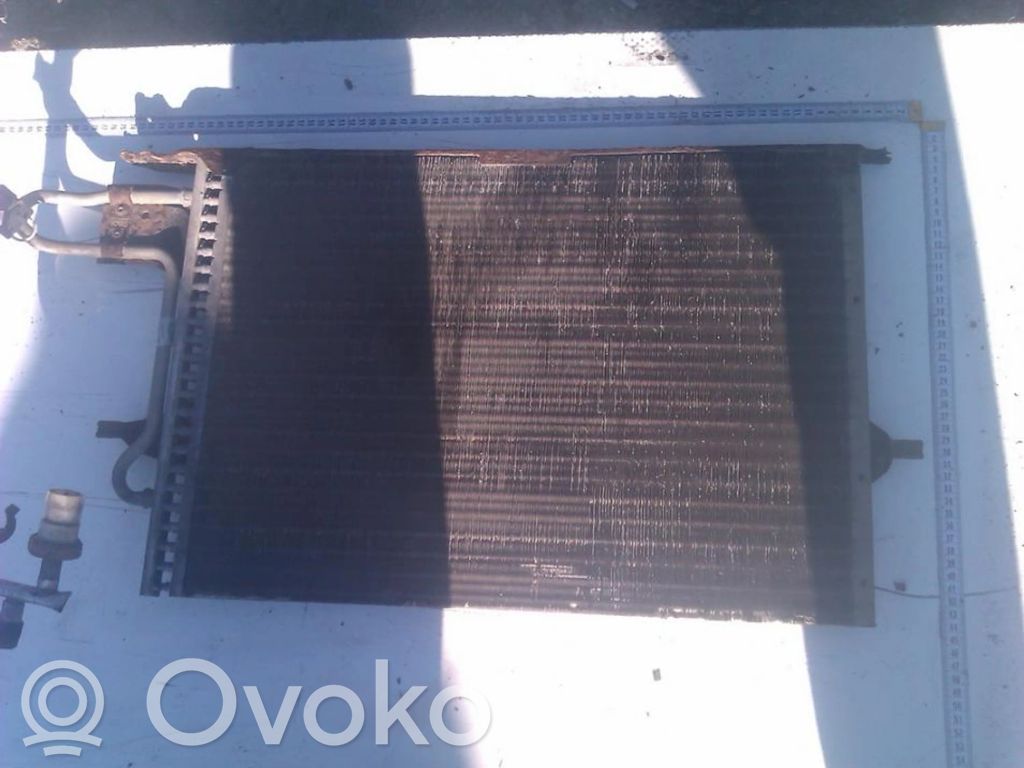 Ford Mondeo MK I Skraplacz / Chłodnica klimatyzacji 