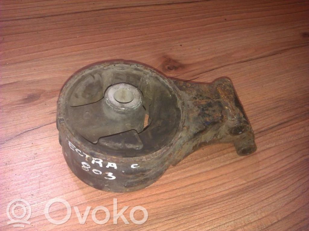 Opel Vectra C Engine mount bracket 