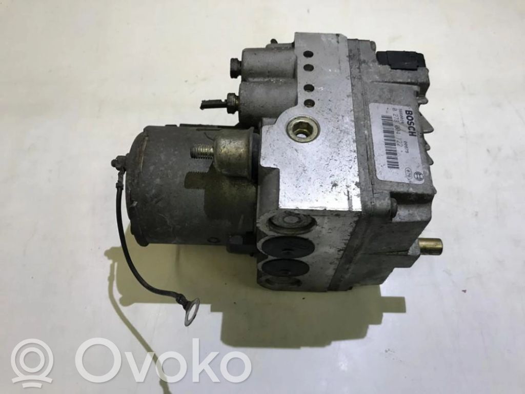 Mitsubishi Carisma ABS-pumppu 