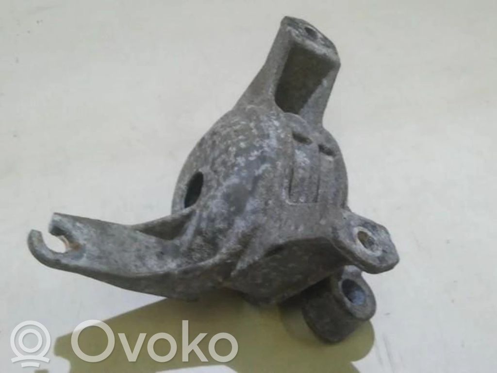 Soporte de montaje del motor