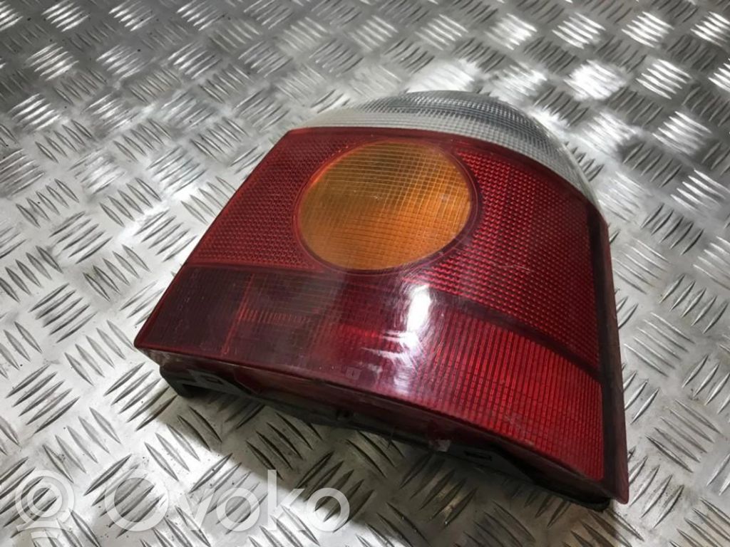 Renault Twingo I Lampă spate în caroserie 