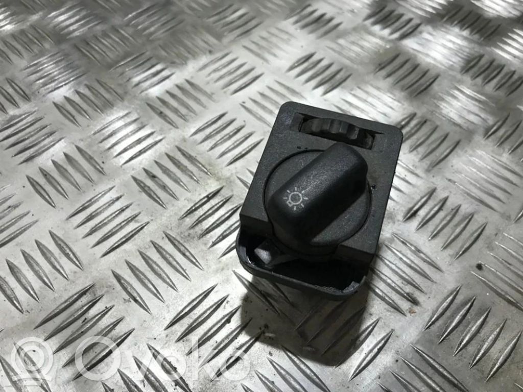 Light switch   90213283,501307,501307,90213283