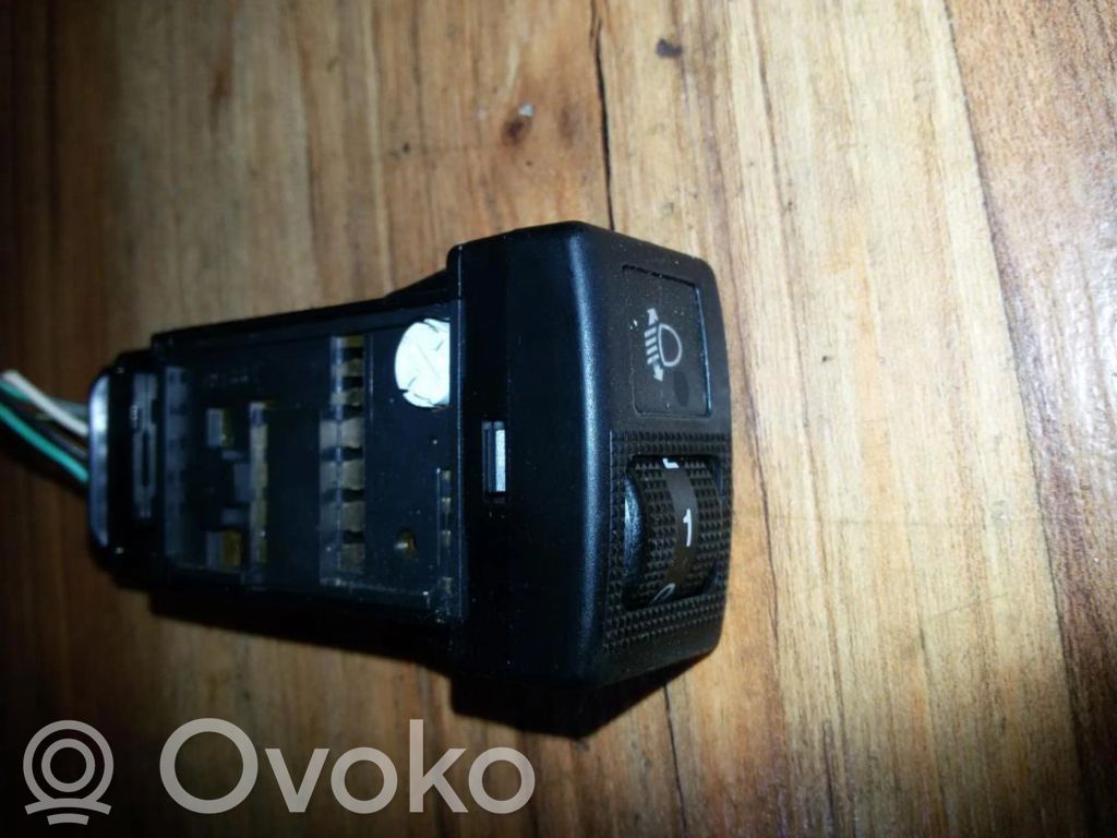 Headlight level height control switch   134139,1390Q2D,134139,1390Q2D