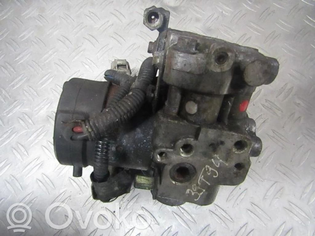 Toyota Carina T190 Bomba de ABS 