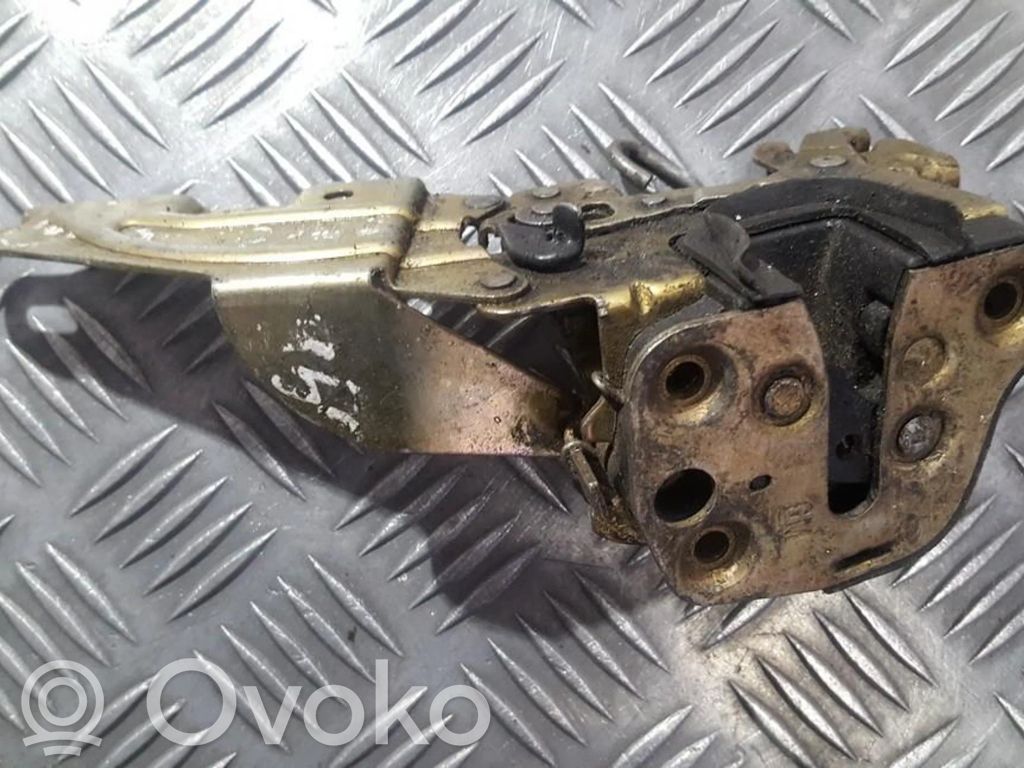 Opel Vectra A Takaoven lukko 