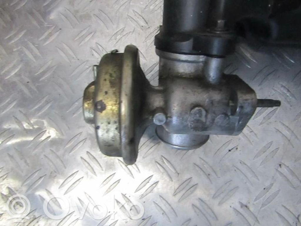 Ford Mondeo Mk III EGR valve 