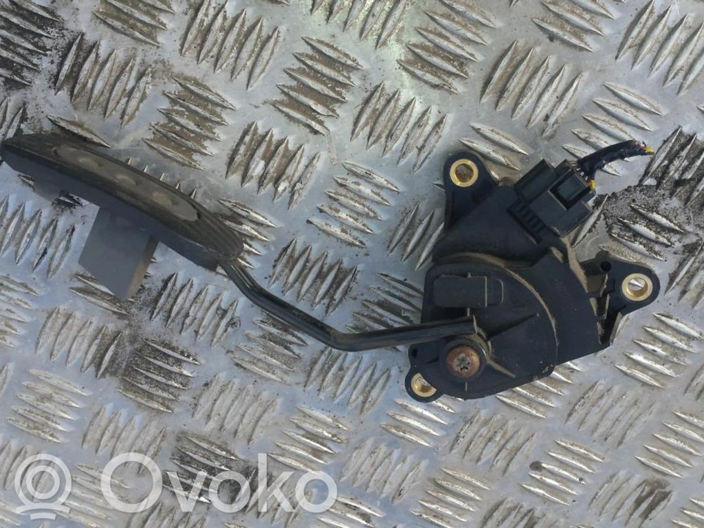 Nissan Cube Z11 Pedală accelerație 