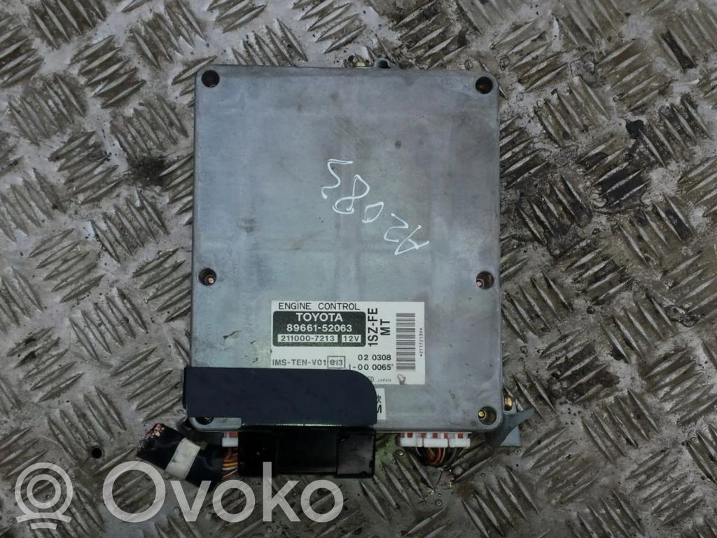Toyota Yaris Engine control unit/module 