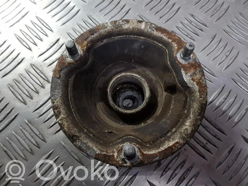 Coil spring mount   134590,10687110,10687110,134590