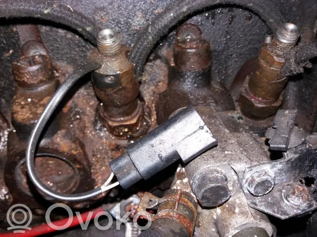 Ford Mondeo MK II Inyector de combustible 