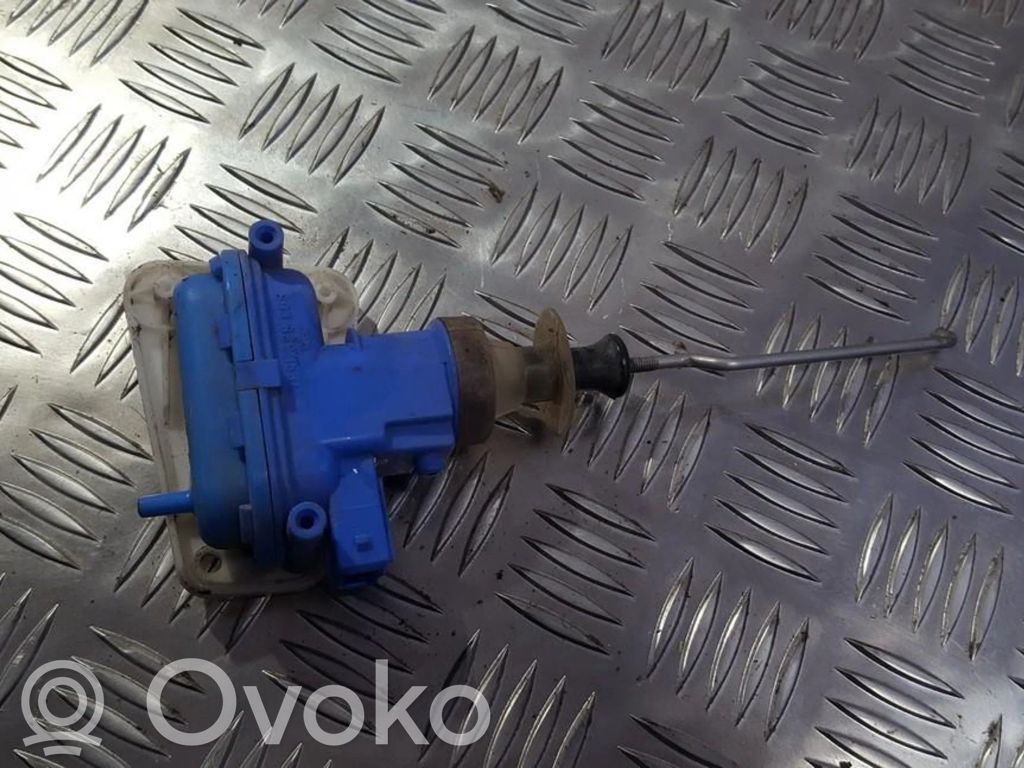 Audi 80 90 B3 Pompa a vuoto chiusura centralizzata