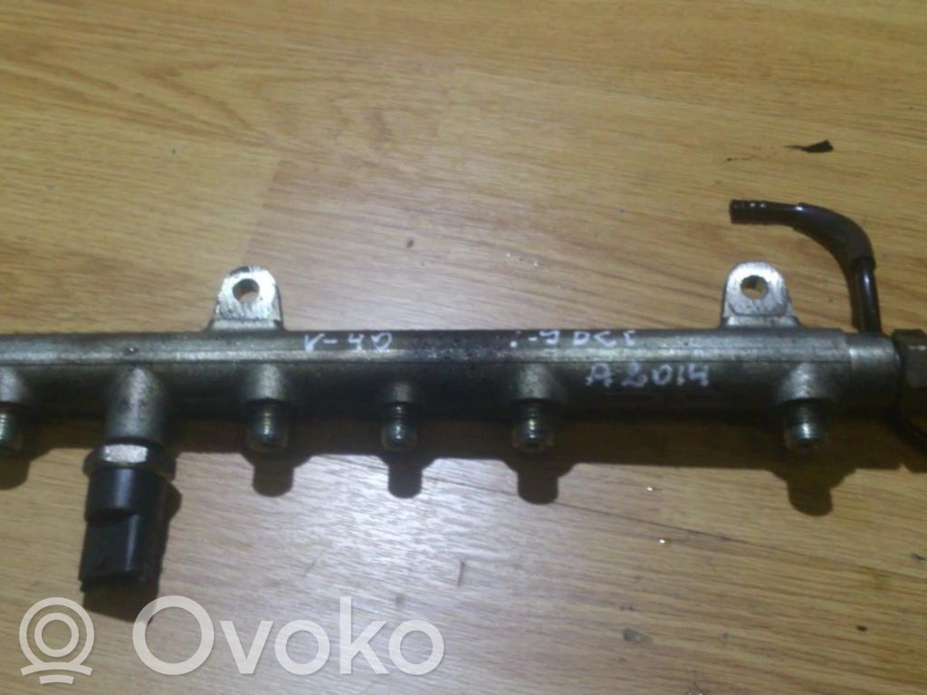 Volvo S40, V40 Rampă alimentare injectoare 