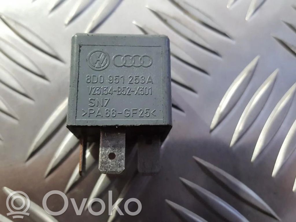 Volkswagen PASSAT B5.5 Autres relais