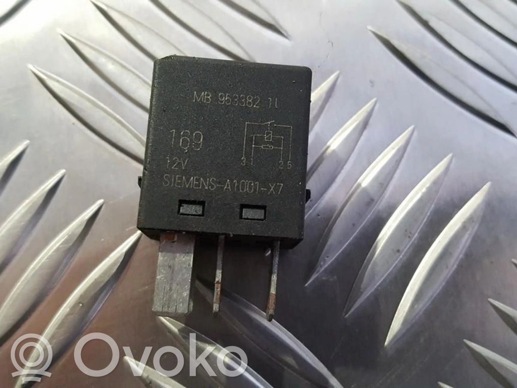 Muu rele   MB9533821L,MB953382,A1001X7,A1001X7,MB953382,MB9533821L