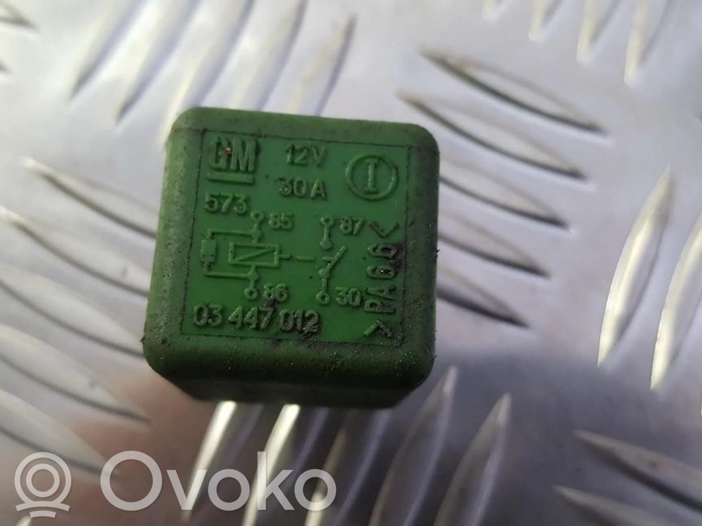 Otros relés   03447012,12V30A573,03447012,12V30A573