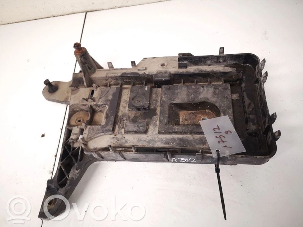 Skoda Octavia Mk2 (1Z) Vassoio scatola della batteria