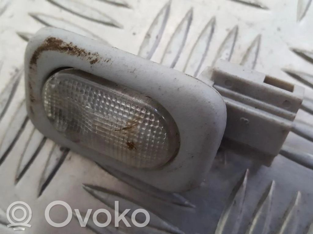Volkswagen Golf III Lampă scaun spate 