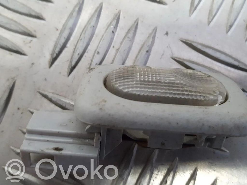 Volkswagen Golf III Lampă scaun spate 