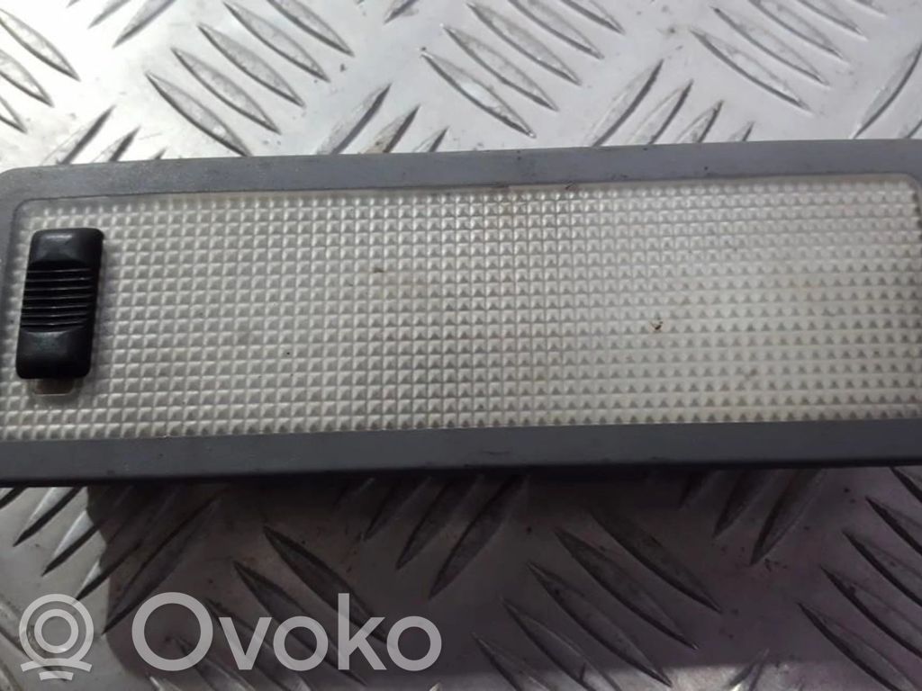 Ford Mondeo MK II Etuistuimen valo